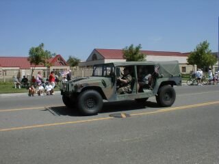 P7041002t.jpg (13251 bytes)